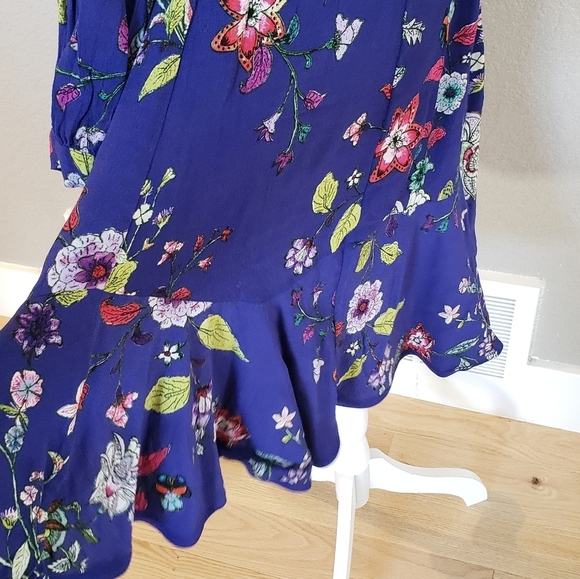 Maeve long sleeve floral ruffled bottom dress size Small - Picture 6 of 8